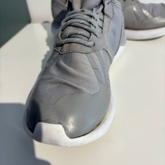 Grey Adidas Tubular Sneakers Size  9 - Picture 7 of 15